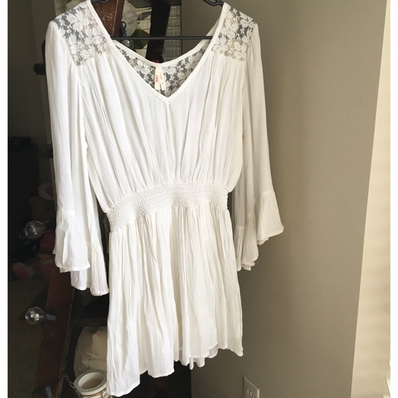 🥳Sold🥳Bell Sleeved Smocked Waist Dress - Picture 2 of 8